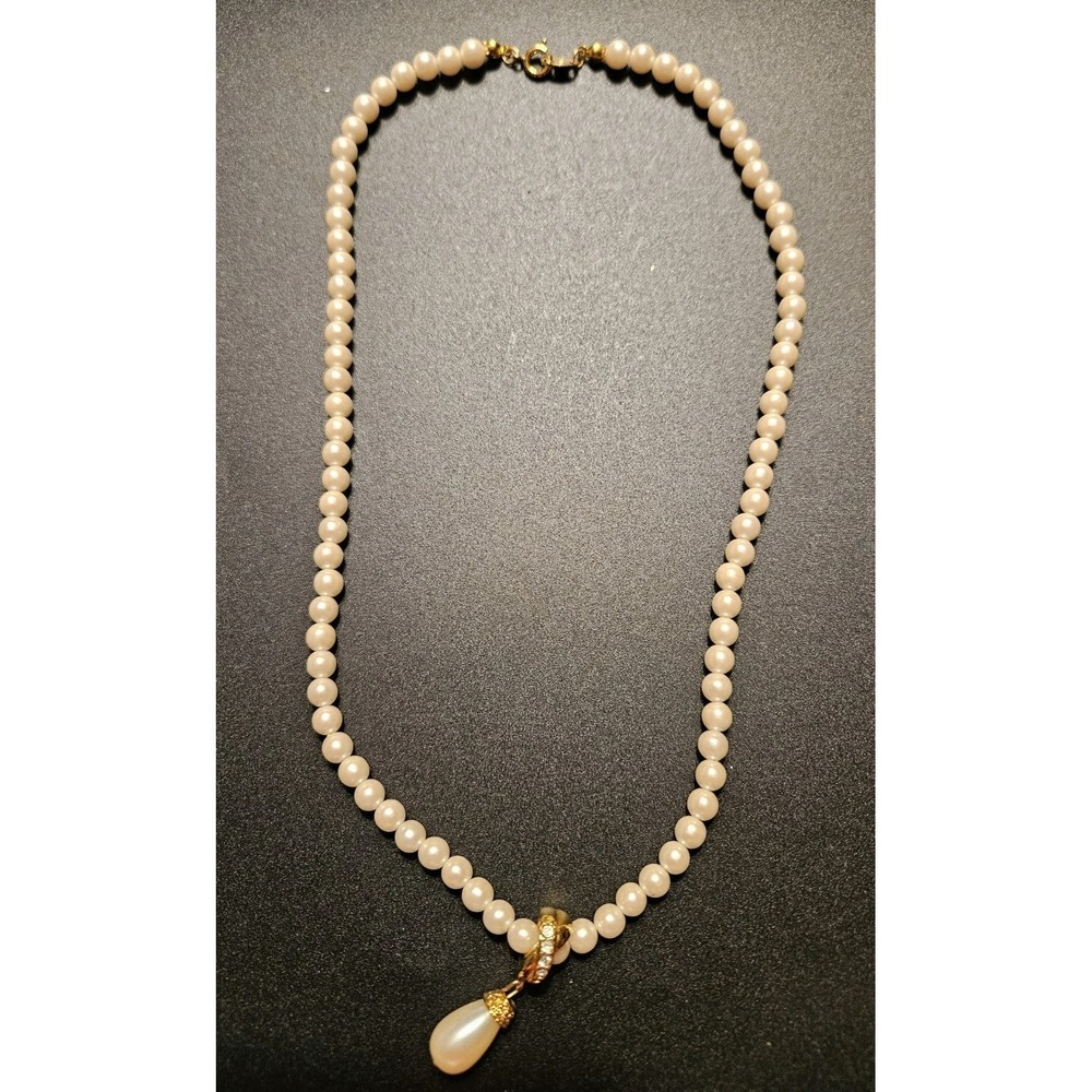 Vintage Avon Faux Pearl with Faux Pearl Drop Pendant/Rhinestones (609)